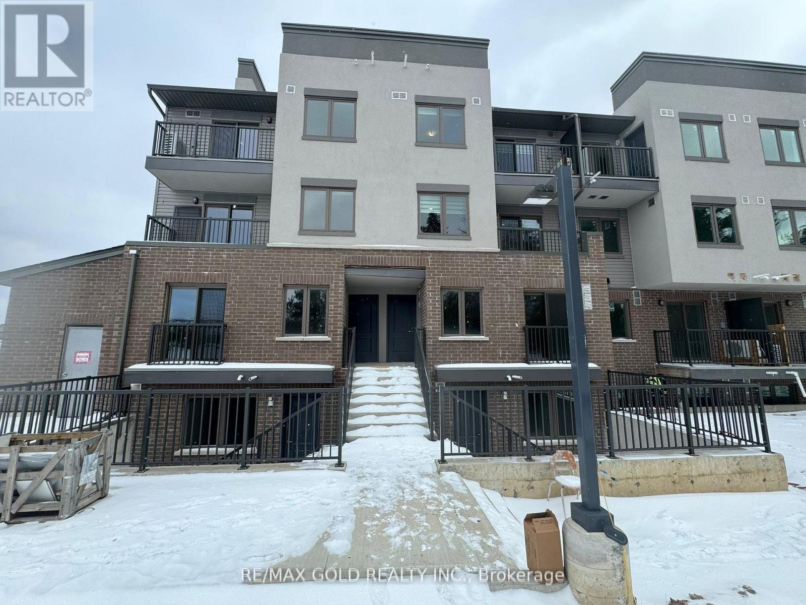 C35 - 350 Fisher Mills Road, Cambridge, Ontario  N3C 0G8 - Photo 3 - X12948136