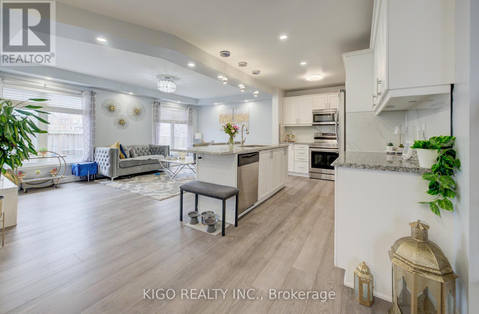 66 Shoreacres Drive, Kitchener, Ontario  N2R 0K7 - Photo 12 - X12948170