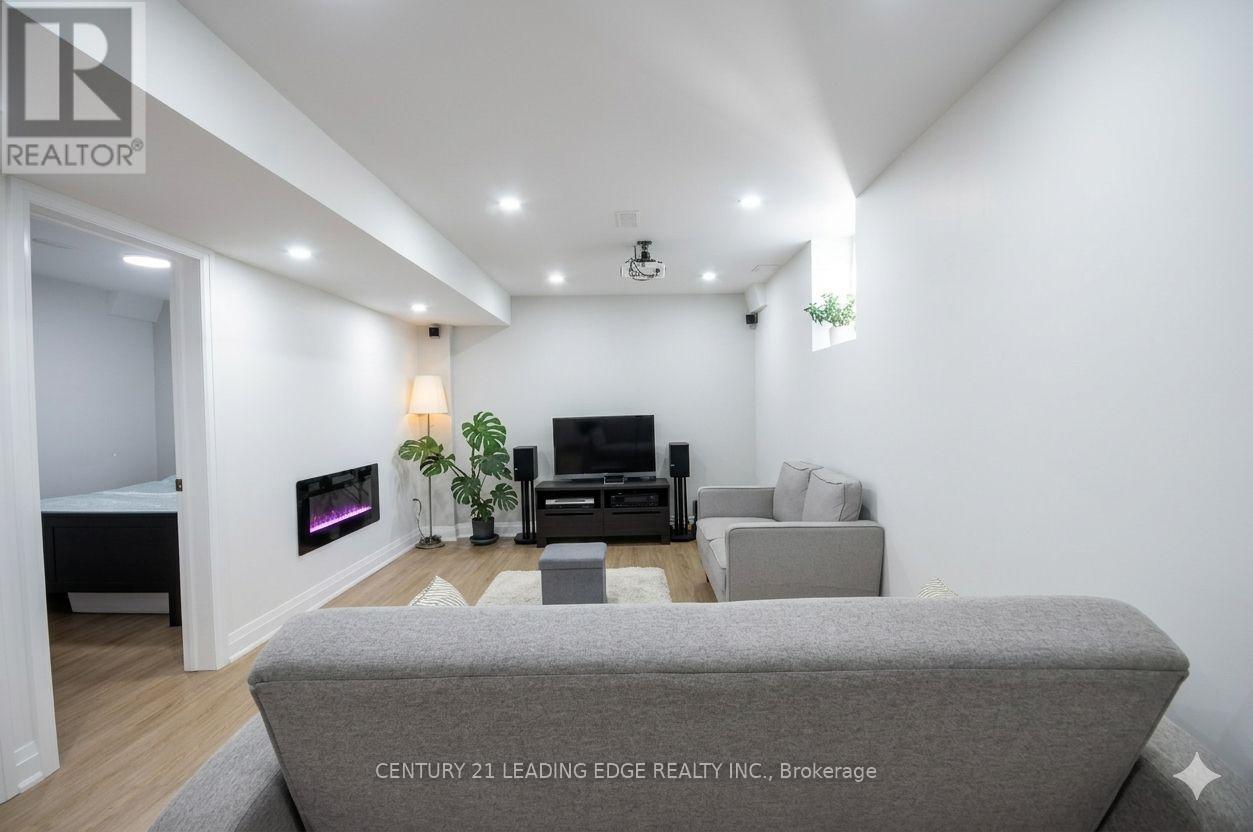 19 Joseph Todd Road, Whitchurch-Stouffville, Ontario  L4A 0H8 - Photo 35 - N12926486