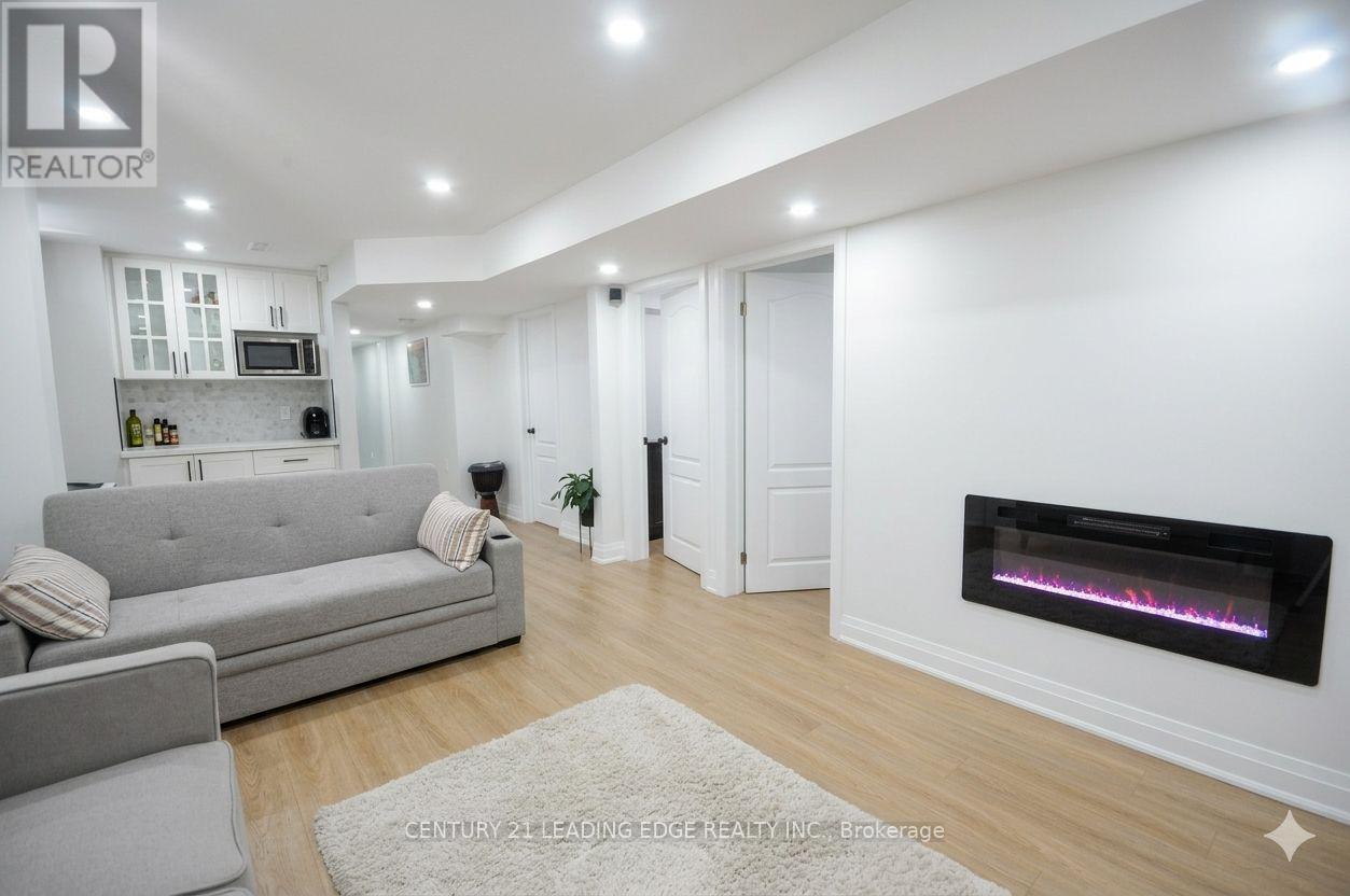 19 Joseph Todd Road, Whitchurch-Stouffville, Ontario  L4A 0H8 - Photo 37 - N12926486