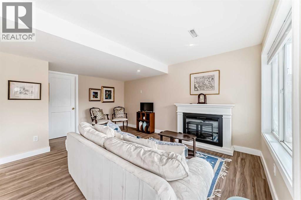 68 Strathlea Close Sw, Calgary, Alberta  T3H 5B1 - Photo 31 - A2278599