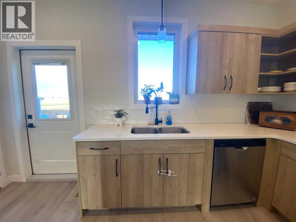 130 Prairie Gold St, Taber, Alberta  T1G 0G3 - Photo 10 - A2296538