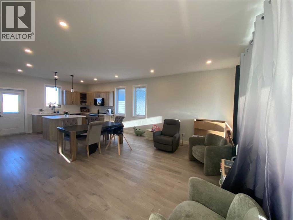 130 Prairie Gold St, Taber, Alberta  T1G 0G3 - Photo 4 - A2296538