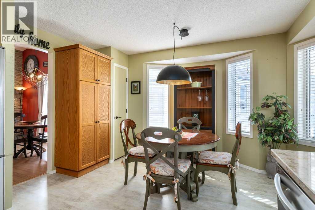 729 Riverside Drive Nw, High River, Alberta  T1V 1S3 - Photo 8 - A2298174