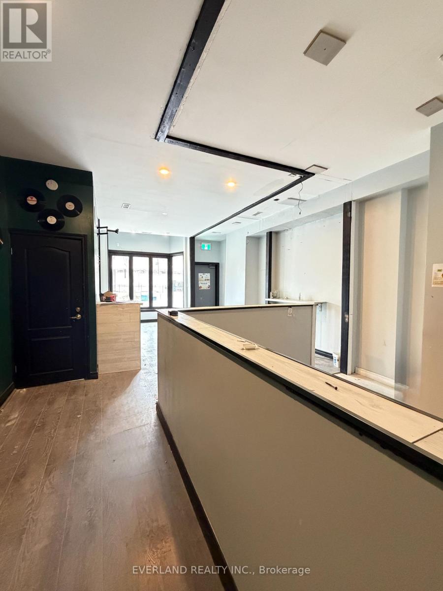 Ground - 850 Bathurst Street, Toronto, Ontario  M5R 3G1 - Photo 5 - C12915734