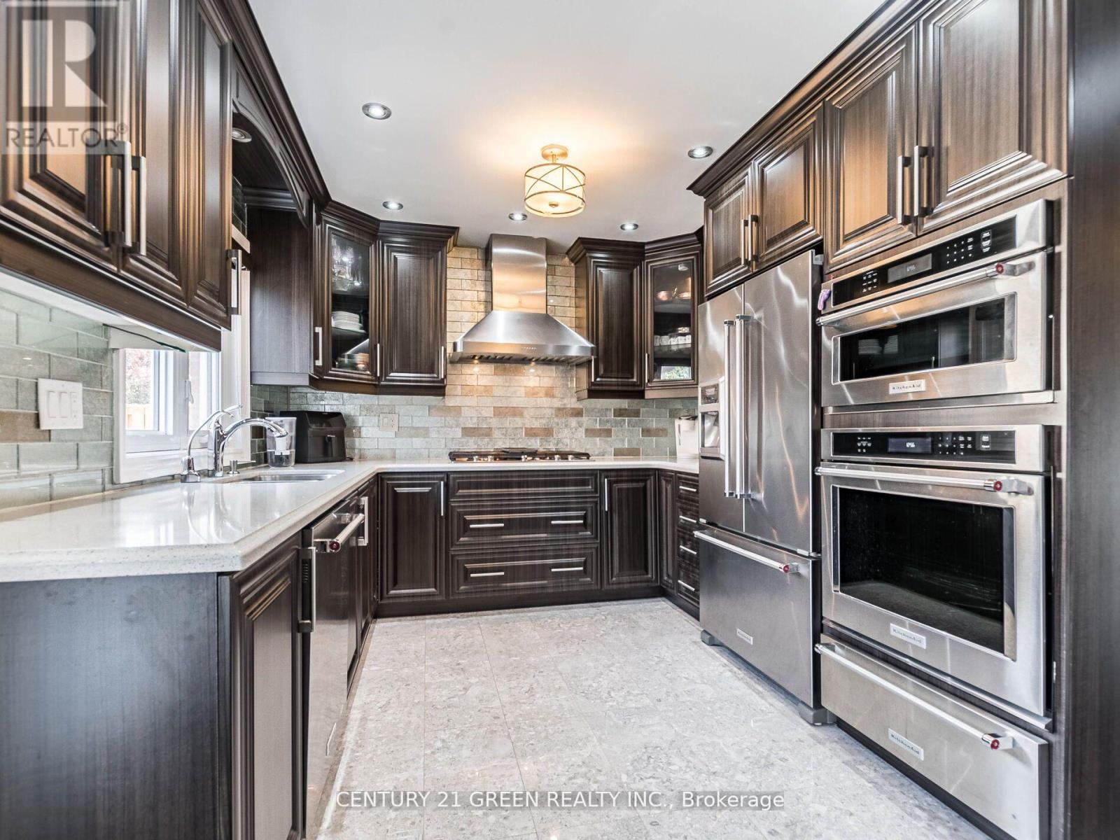 Main - 23 Major William Sharpe Drive, Brampton, Ontario  L6X 3J3 - Photo 10 - W12946800