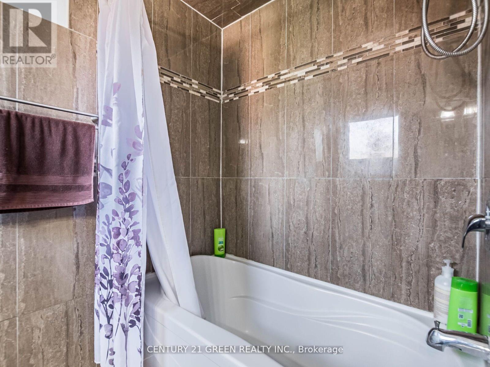 Main - 23 Major William Sharpe Drive, Brampton, Ontario  L6X 3J3 - Photo 18 - W12946800