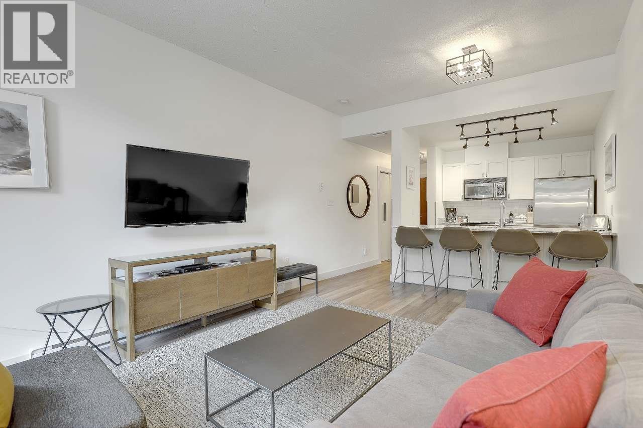 110/111 4573 Chateau Boulevard, Whistler, British Columbia  V0N 1B4 - Photo 5 - R3106144