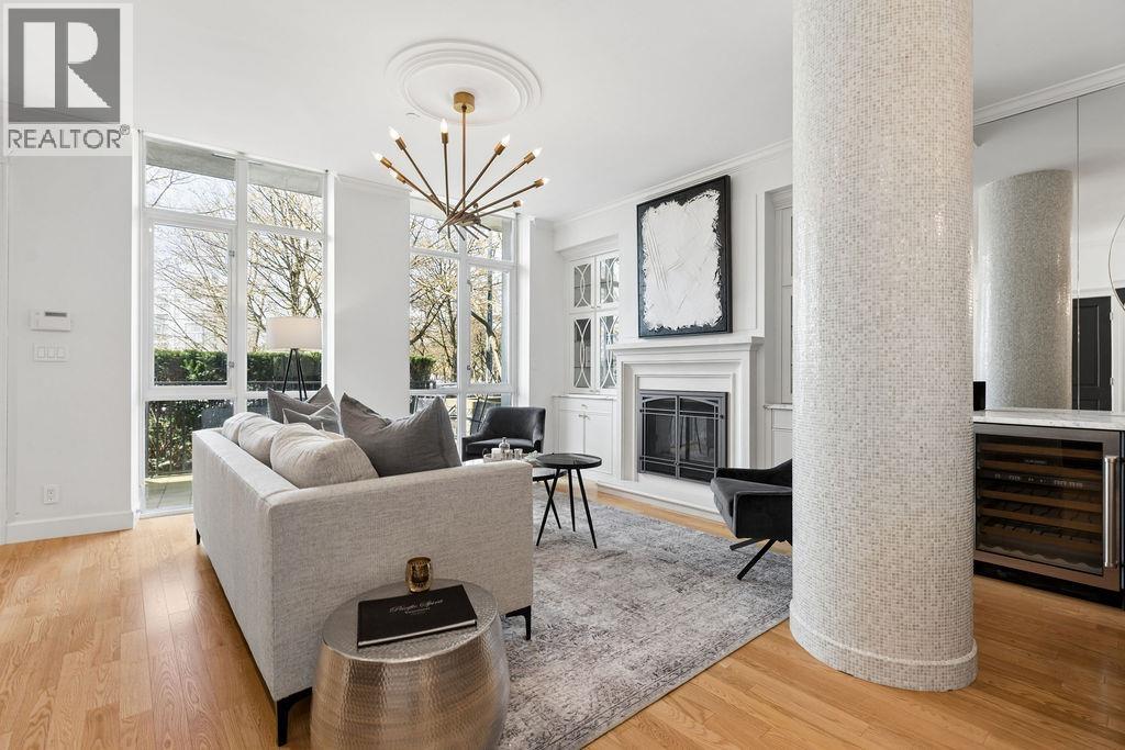 471 Beach Crescent, Vancouver, British Columbia  V6Z 3B9 - Photo 4 - R3106193