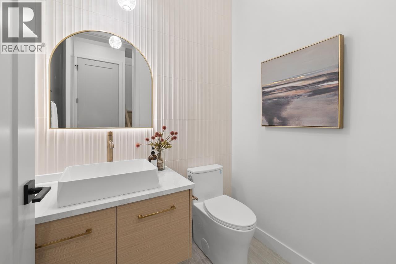 2 810 E 22nd Avenue, Vancouver, British Columbia  V5V 1V7 - Photo 17 - R3106208