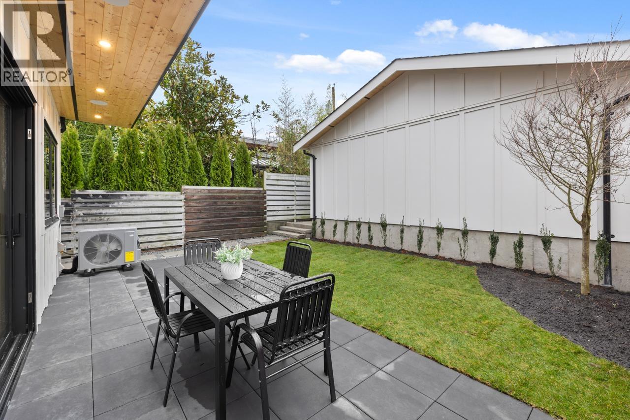 2 810 E 22nd Avenue, Vancouver, British Columbia  V5V 1V7 - Photo 31 - R3106208