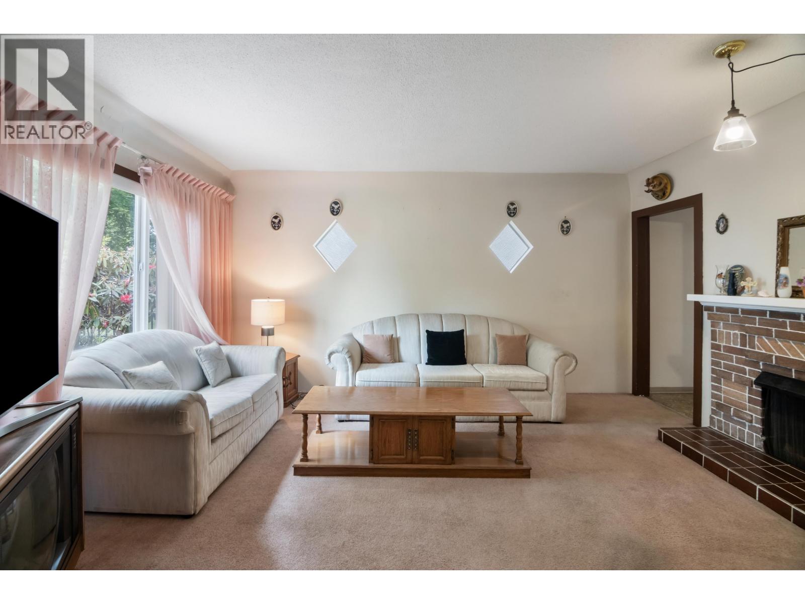 2448 East 29th Avenue, Vancouver, British Columbia  V5R 1T9 - Photo 7 - R3106191