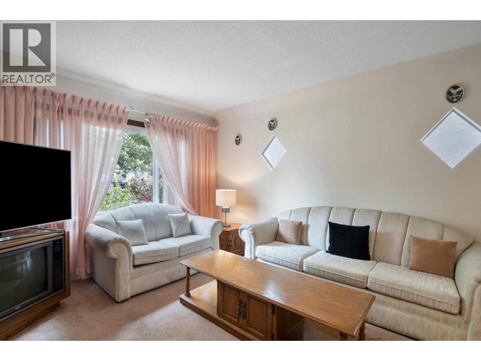 2448 East 29th Avenue, Vancouver, British Columbia  V5R 1T9 - Photo 8 - R3106191