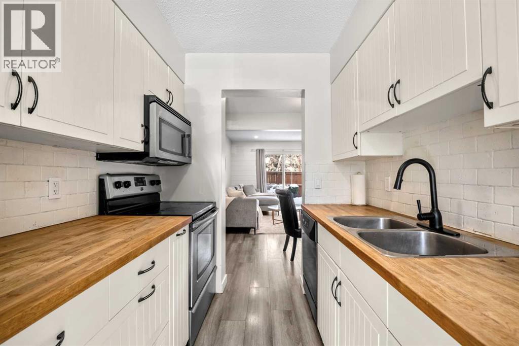 19, 330 Canterbury Drive Sw, Calgary, Alberta  T2W 1H6 - Photo 7 - A2292120