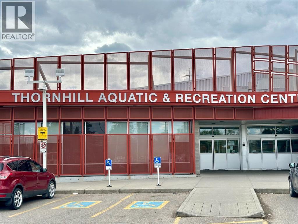 447 Huntsville Crescent NW, Calgary, Alberta  T3K 4W3 - Photo 33 - A2293800