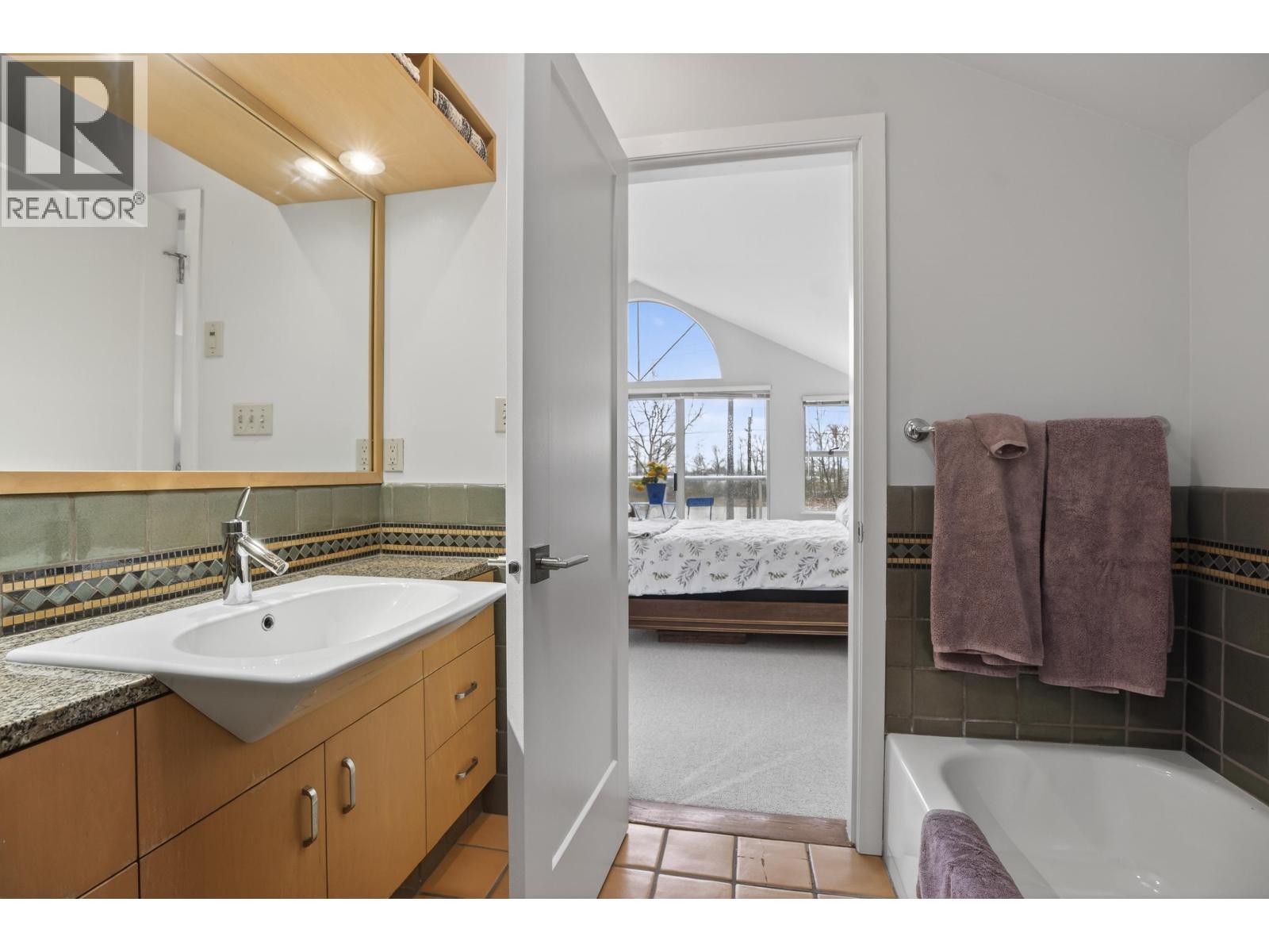 8489 Nanaimo Street, Vancouver, British Columbia  V5P 4V8 - Photo 25 - R3105728