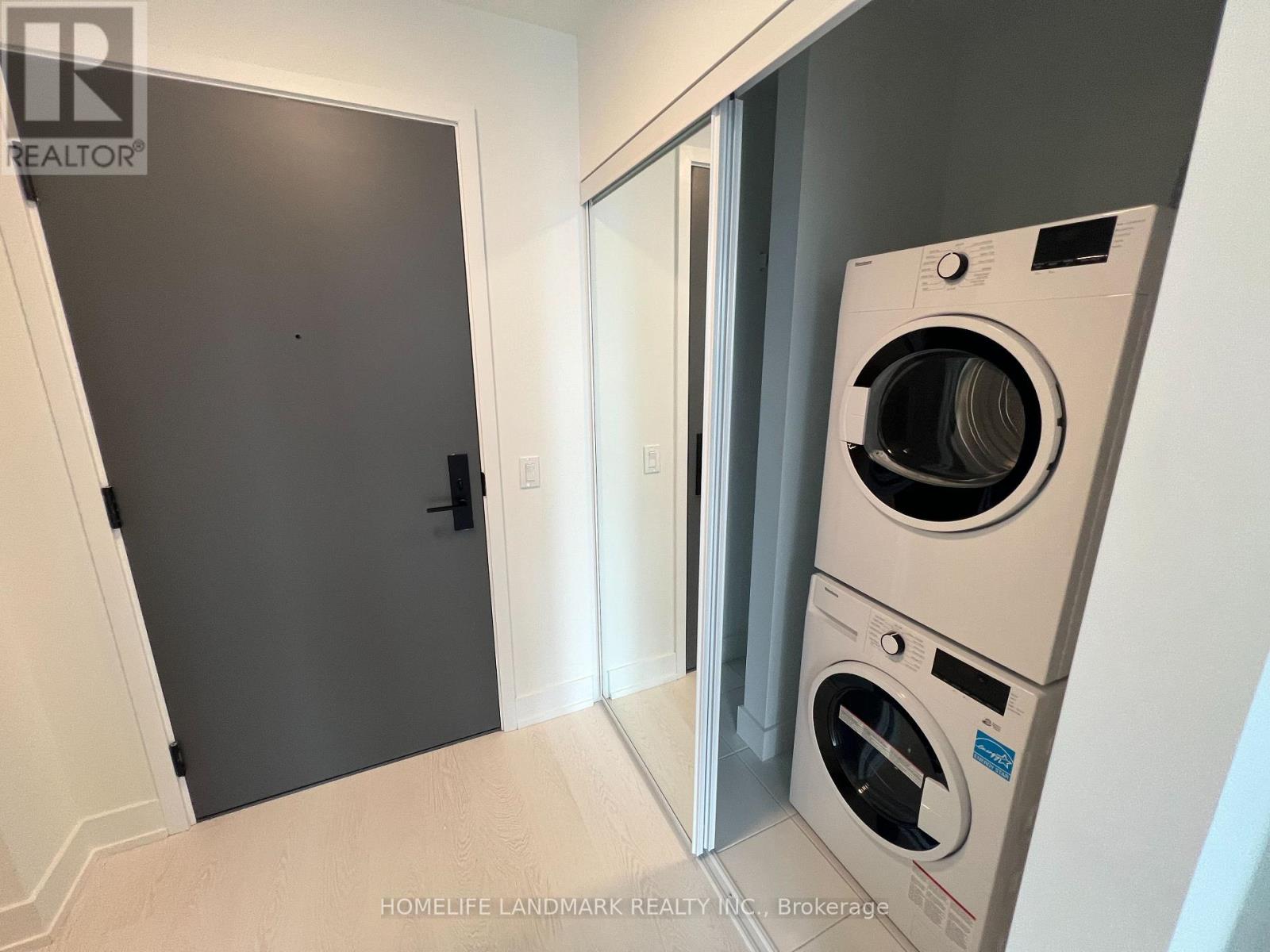 2304 - 308 Jarvis Street, Toronto, Ontario  M5B 0E3 - Photo 9 - C12948242