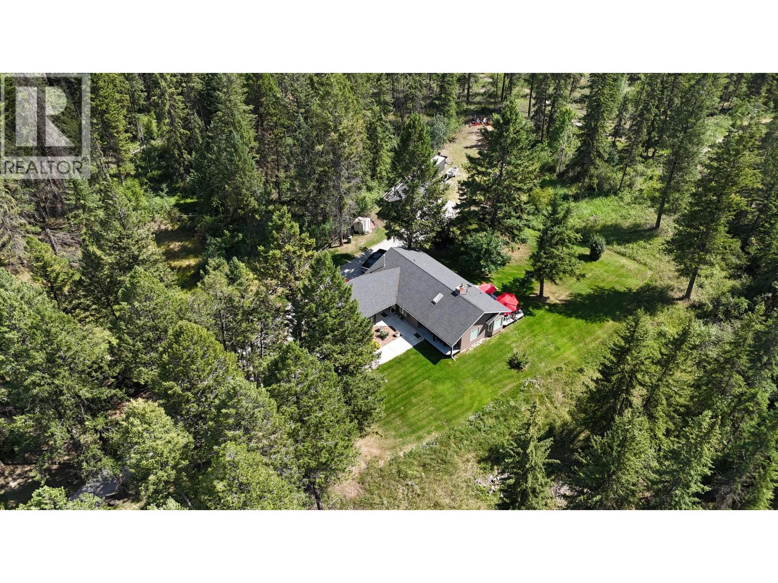 4814 Lake Road, Windermere, British Columbia  V0B 2L2 - Photo 22 - 10381790