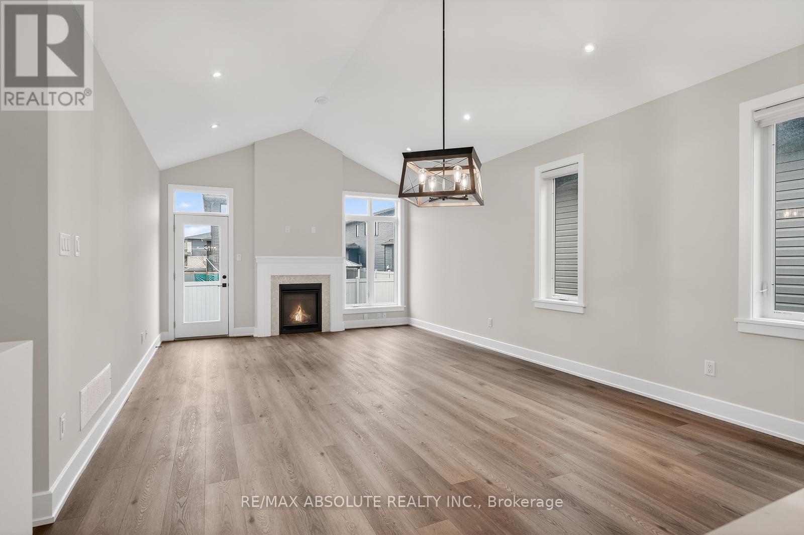 106 Mcphail Road, Carleton Place, Ontario  K7C 0P7 - Photo 13 - X12948226