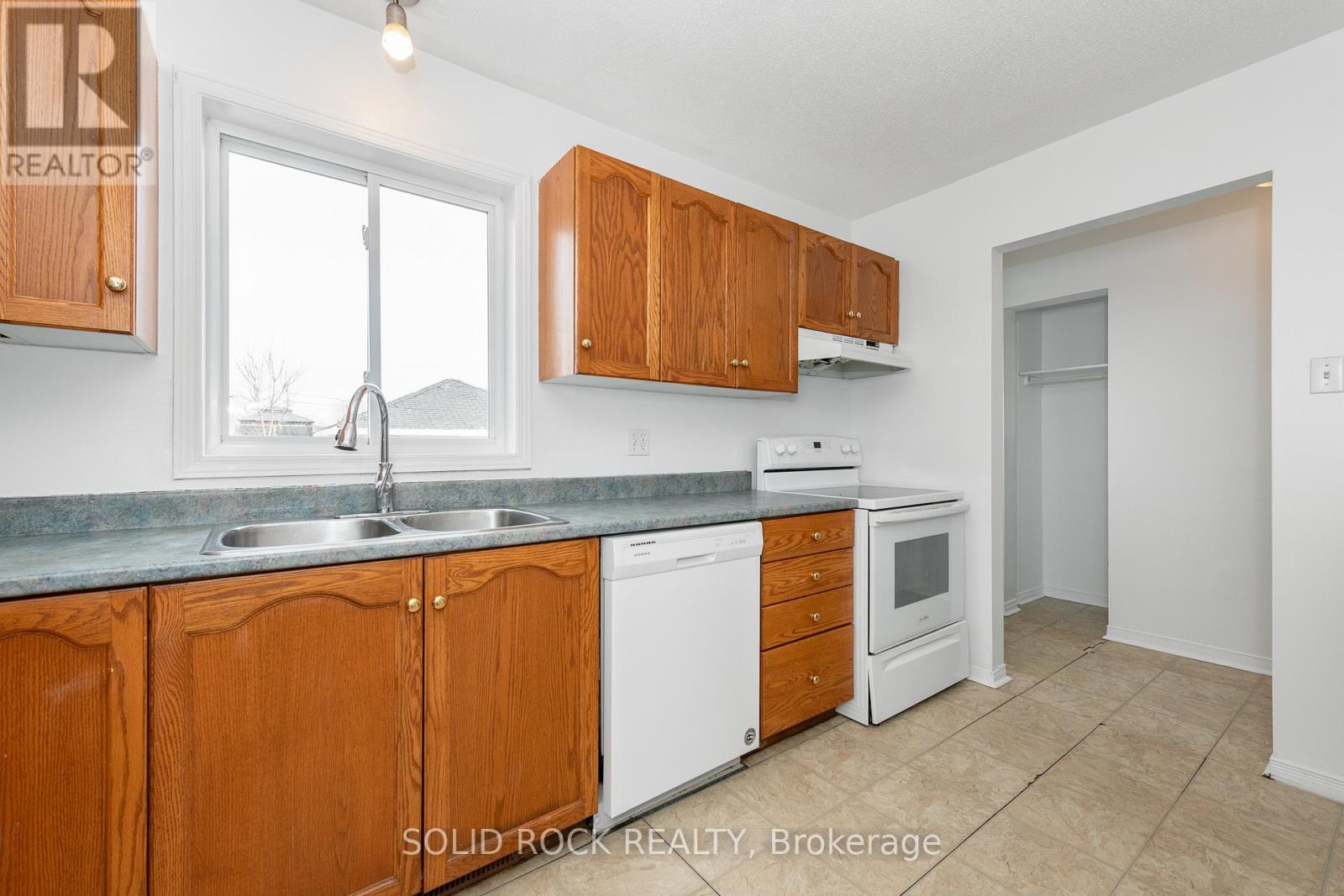 17 Johnston Street, Carleton Place, Ontario  K7C 4R7 - Photo 14 - X12948236