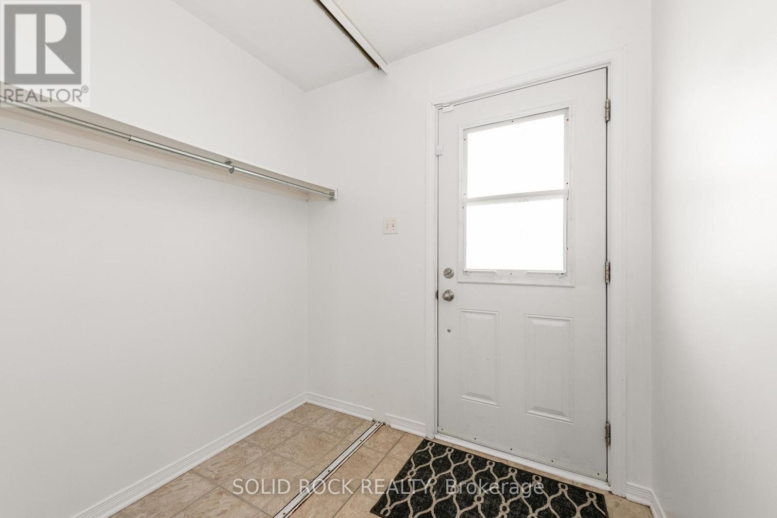 17 Johnston Street, Carleton Place, Ontario  K7C 4R7 - Photo 3 - X12948236