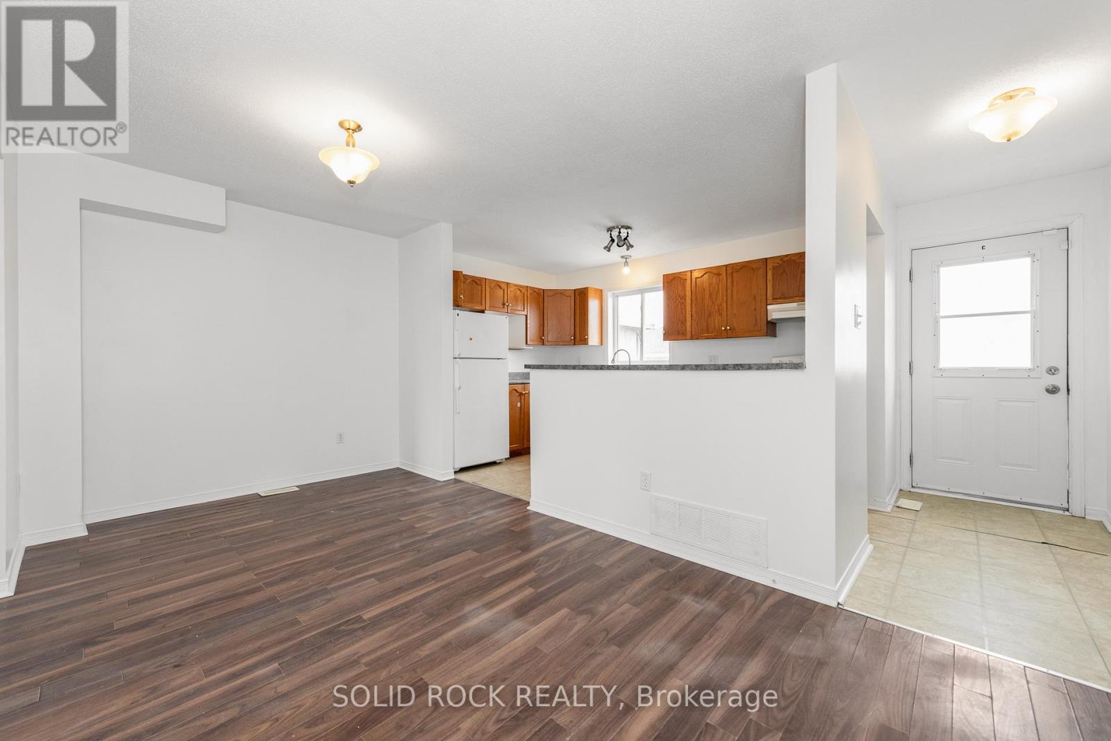 17 Johnston Street, Carleton Place, Ontario  K7C 4R7 - Photo 9 - X12948236