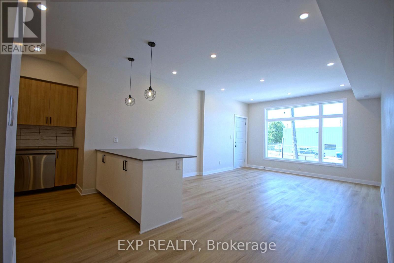 1353 GOSSET STREET, Ottawa, Ontario