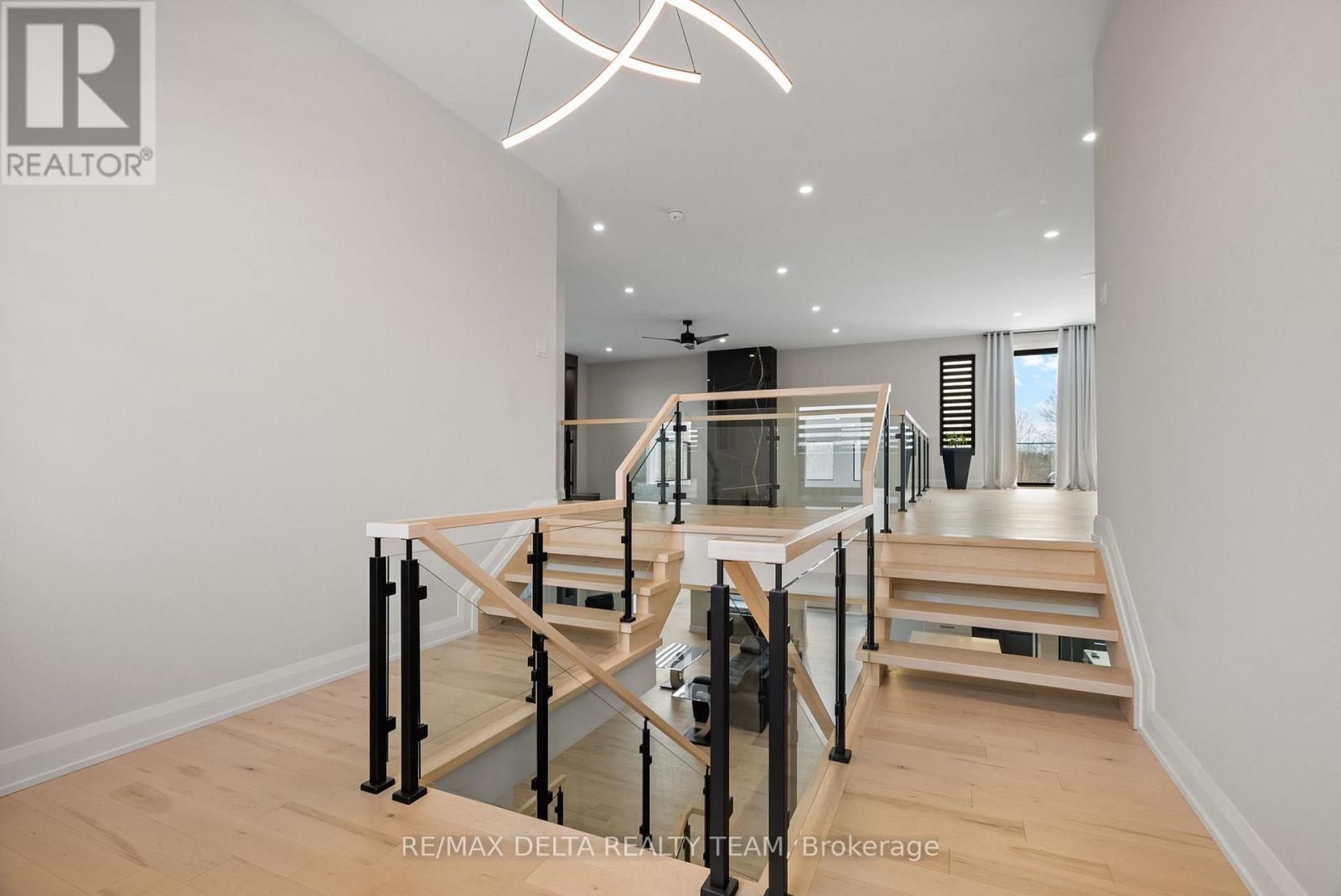 663 Ballycastle Crescent, Ottawa, Ontario  K1X 0A3 - Photo 28 - X12948244