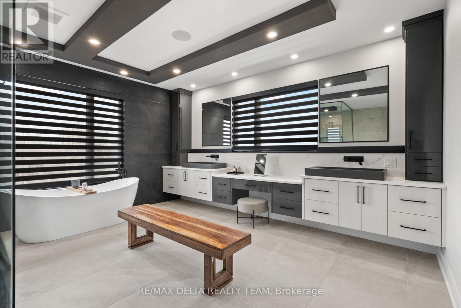 663 Ballycastle Crescent, Ottawa, Ontario  K1X 0A3 - Photo 38 - X12948244