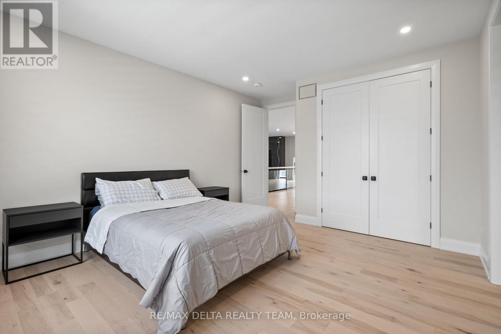 663 Ballycastle Crescent, Ottawa, Ontario  K1X 0A3 - Photo 40 - X12948244