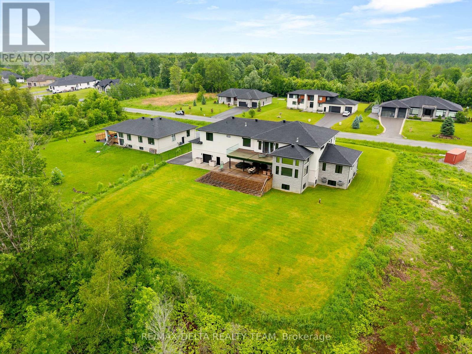 663 Ballycastle Crescent, Ottawa, Ontario  K1X 0A3 - Photo 50 - X12948244