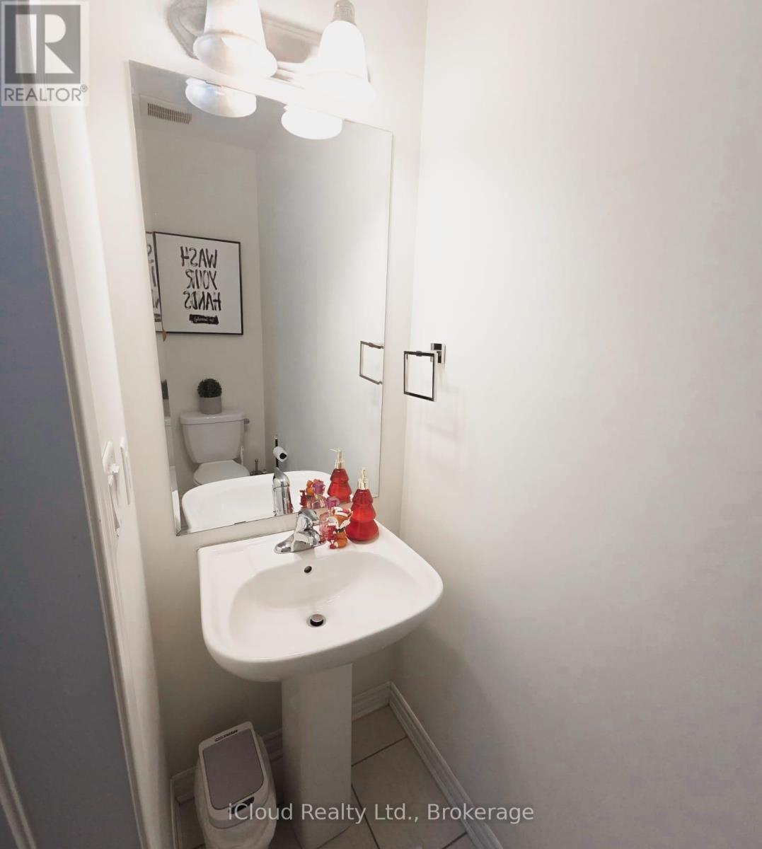 68 Phyllis Drive, Caledon, Ontario  L7C 4E2 - Photo 22 - W12936634