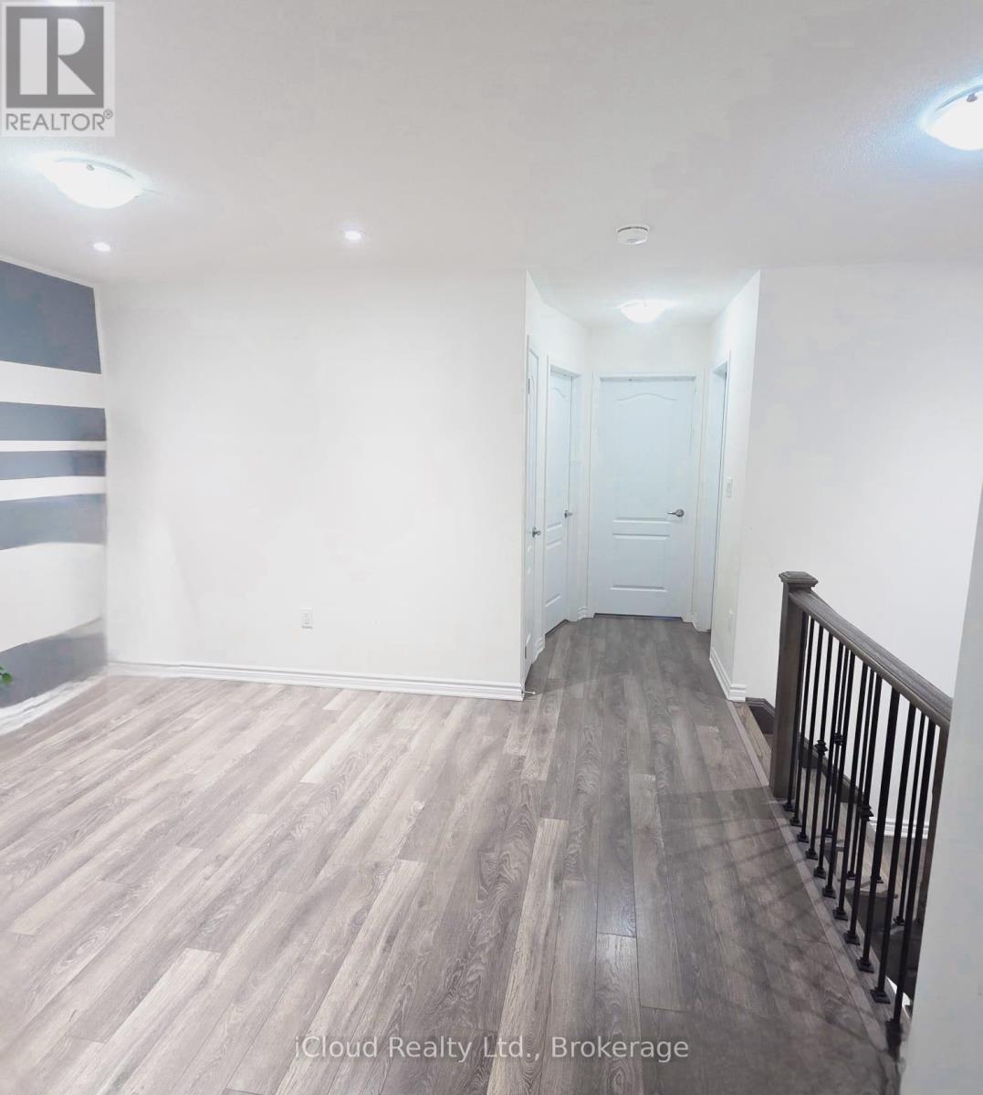 68 Phyllis Drive, Caledon, Ontario  L7C 4E2 - Photo 12 - W12936634