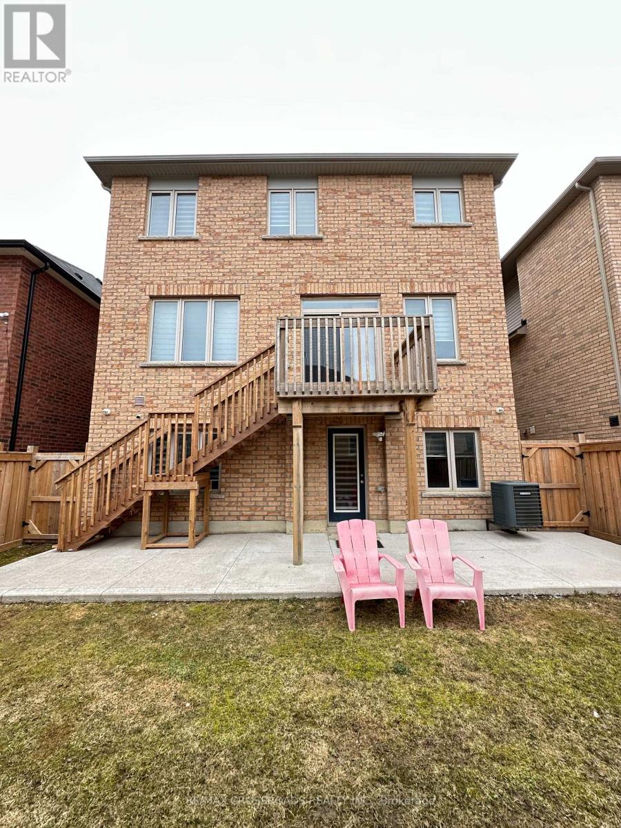 119 Russell Creek Drive, Brampton (Sandringham-Wellington North), Ontario  L6R 0B3 - Photo 47 - W12944724