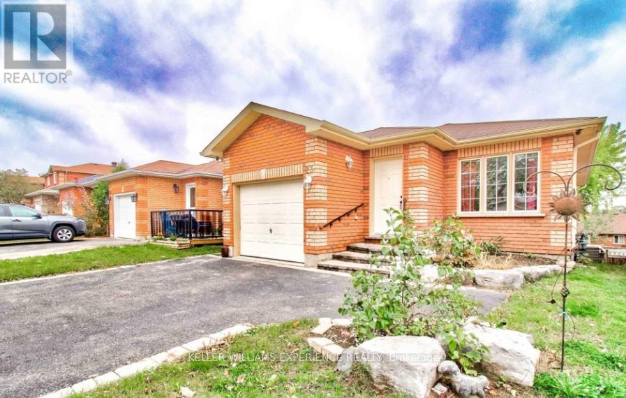 Upper - 23 Butternut Drive, Barrie, Ontario  L4N 0E3 - Photo 2 - S12948260