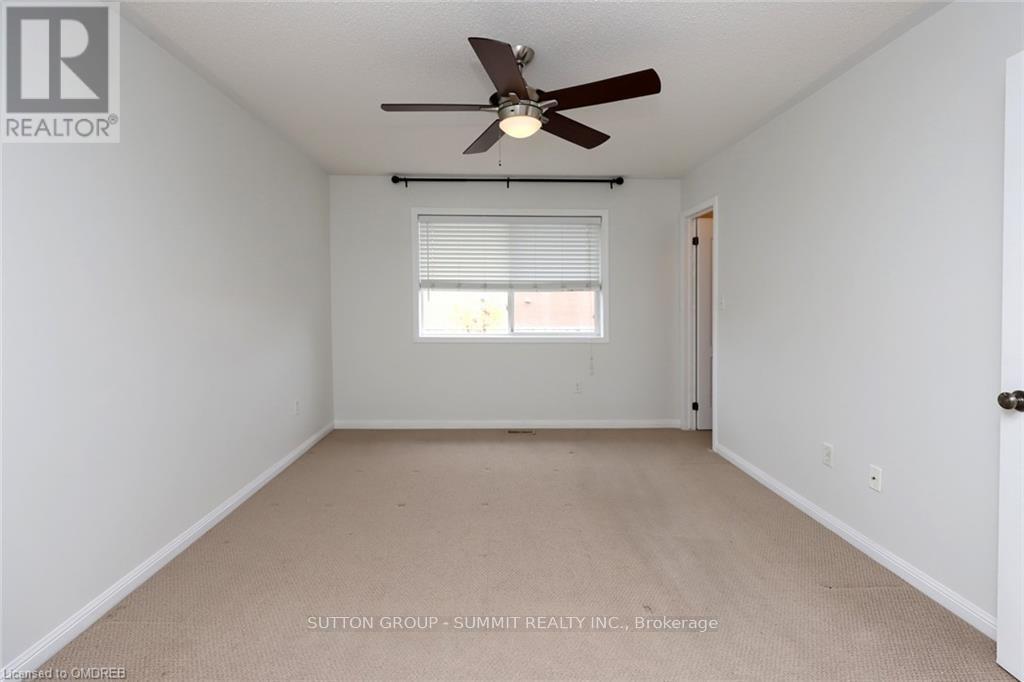 4034 Donnic Drive, Burlington, Ontario  L7M 0A7 - Photo 23 - W12948204