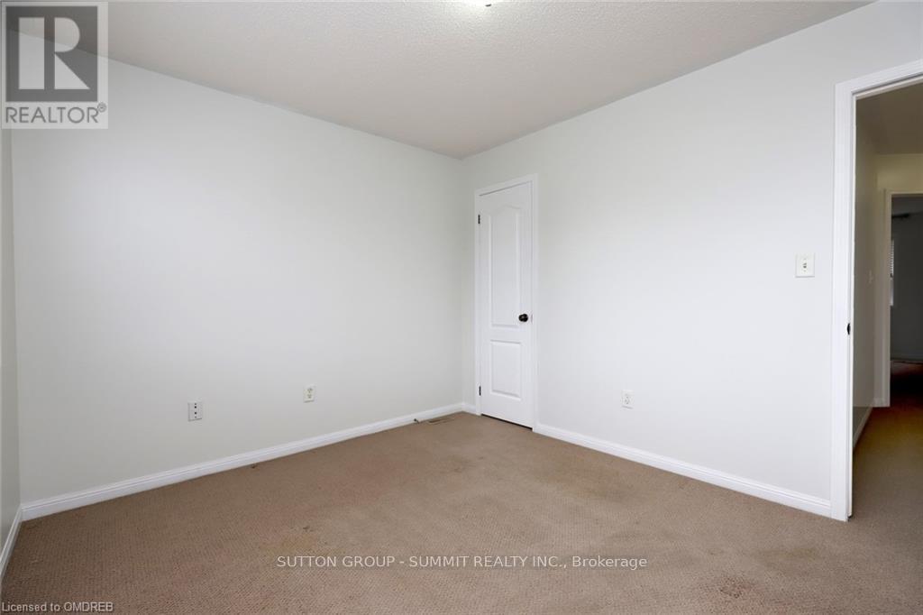 4034 Donnic Drive, Burlington, Ontario  L7M 0A7 - Photo 28 - W12948204
