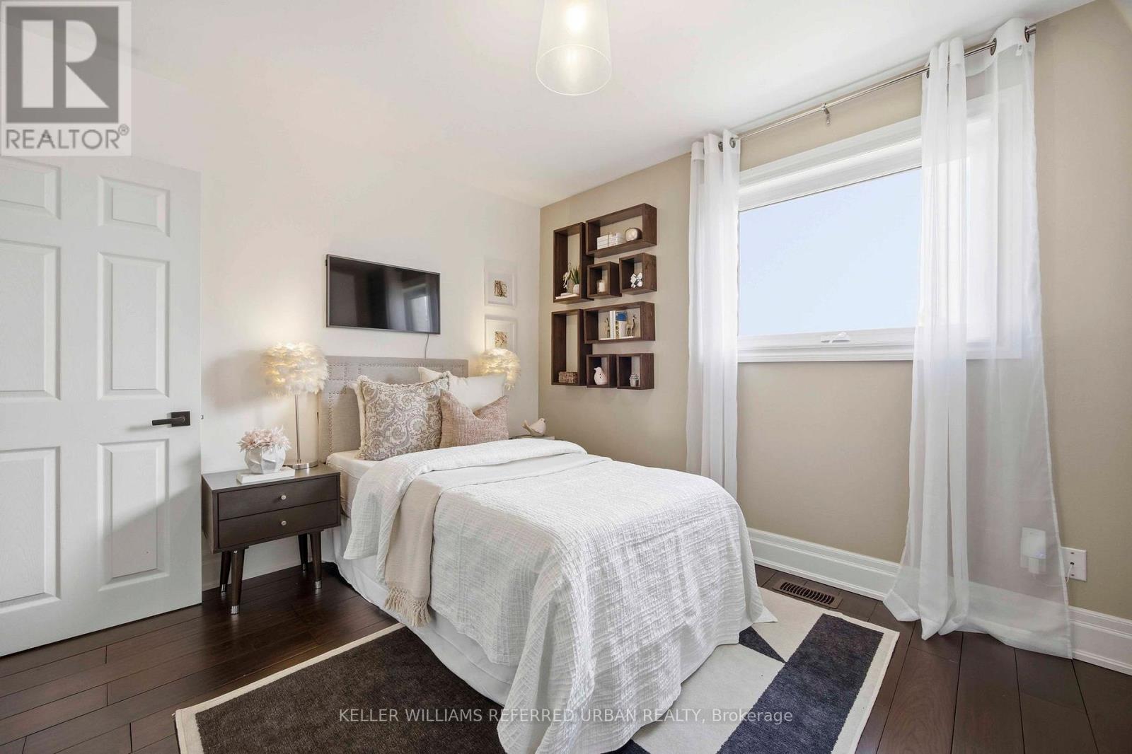 143 Grandravine Drive, Toronto, Ontario  M3J 1B3 - Photo 17 - W12948208