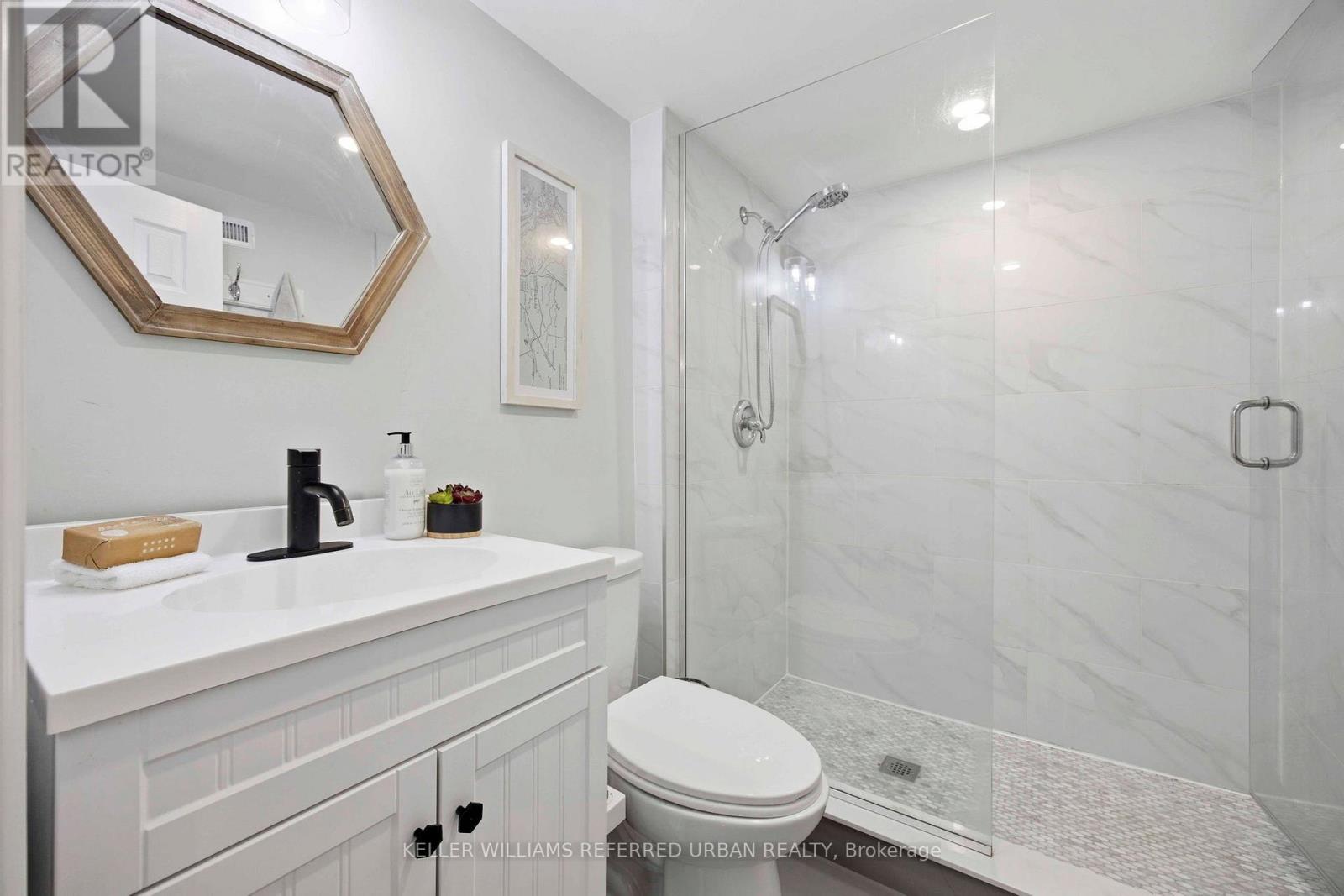 143 Grandravine Drive, Toronto, Ontario  M3J 1B3 - Photo 21 - W12948208