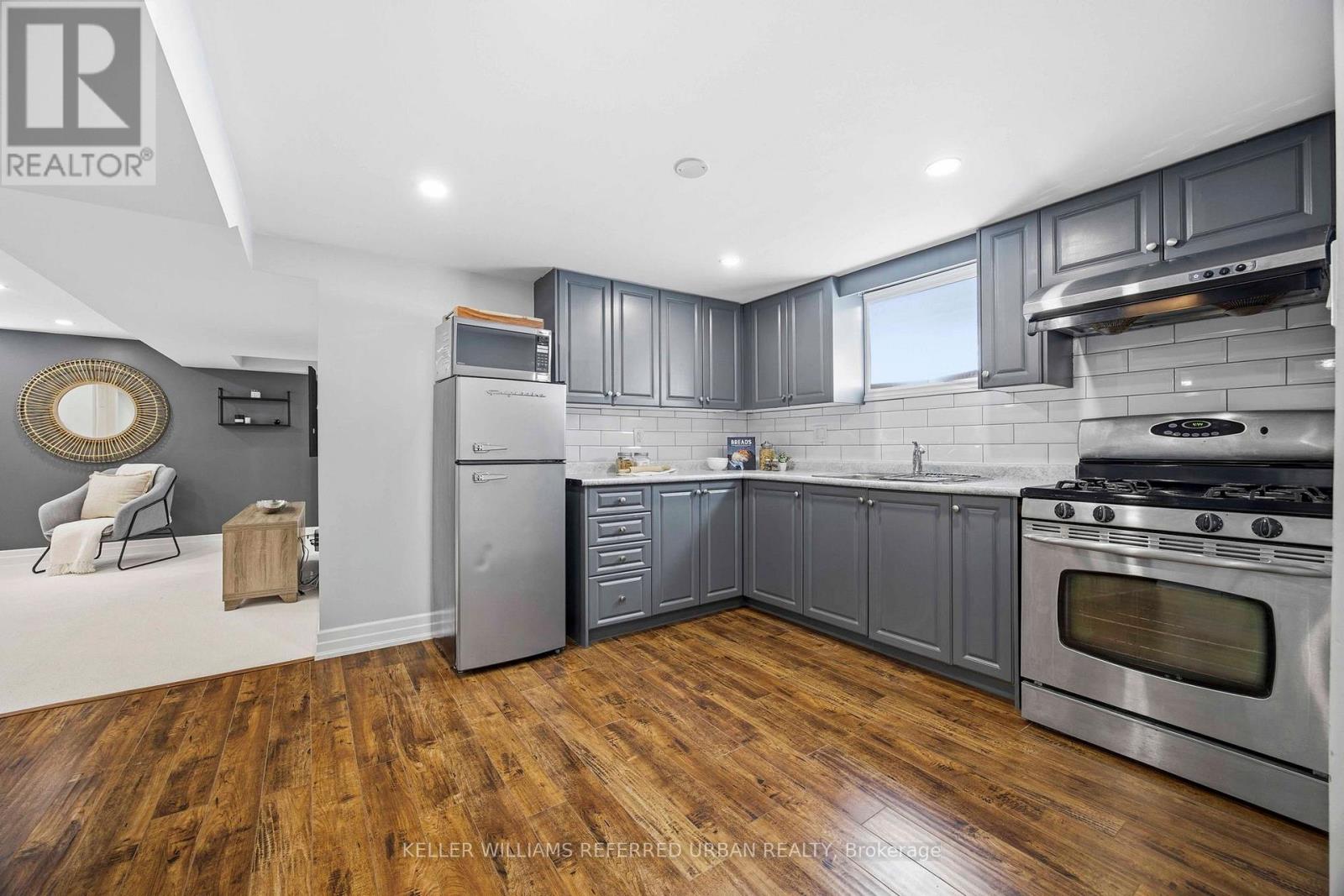 143 Grandravine Drive, Toronto, Ontario  M3J 1B3 - Photo 22 - W12948208