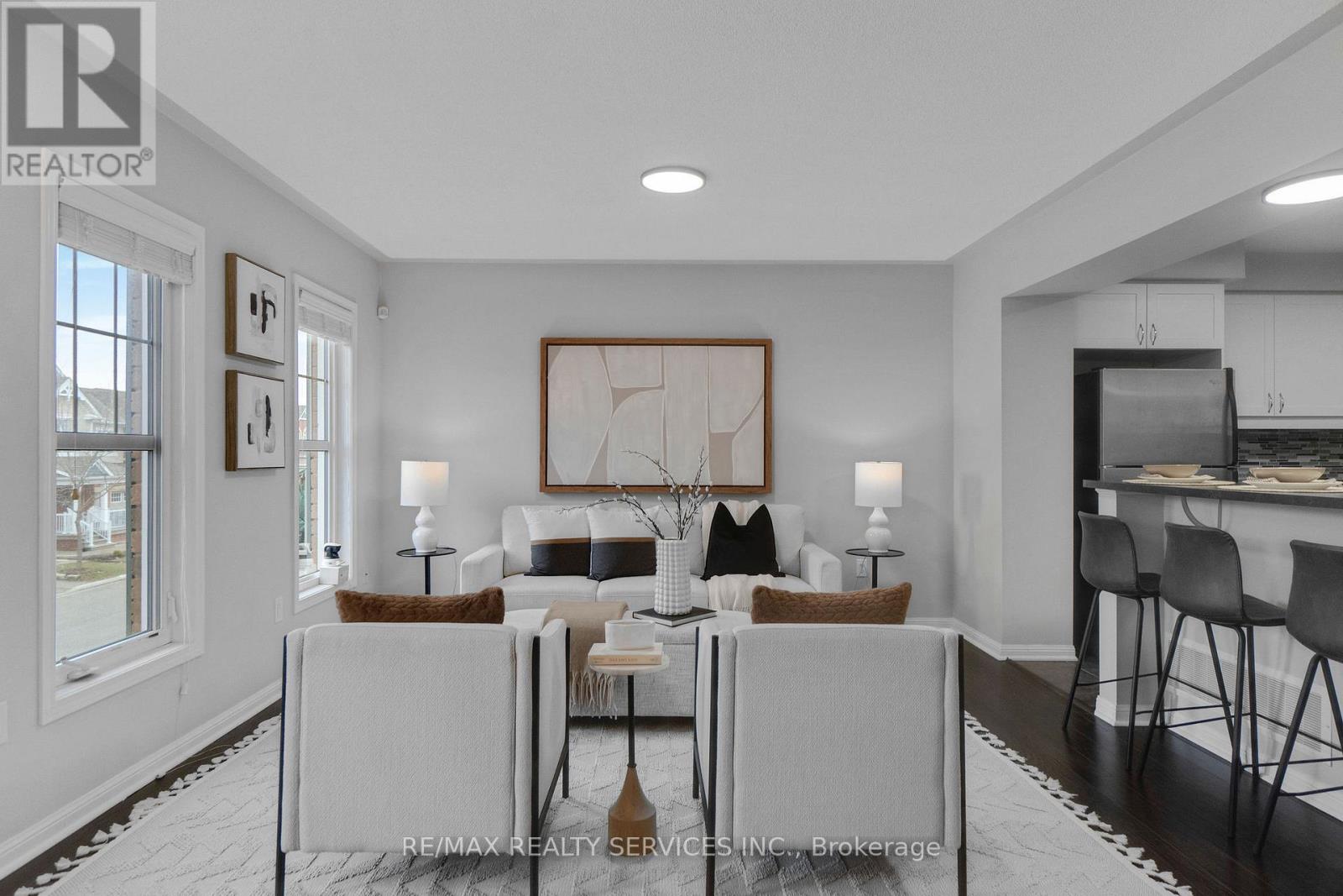 73 Dredge Court, Milton, Ontario  L9T 8R8 - Photo 5 - W12948214