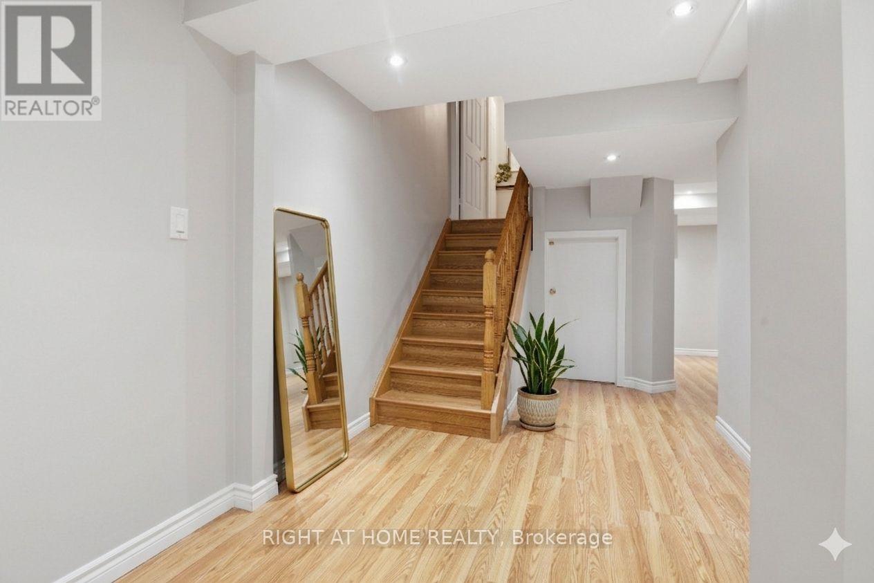 2346 Newcastle Crescent, Oakville, Ontario  L6M 4P6 - Photo 16 - W12948234