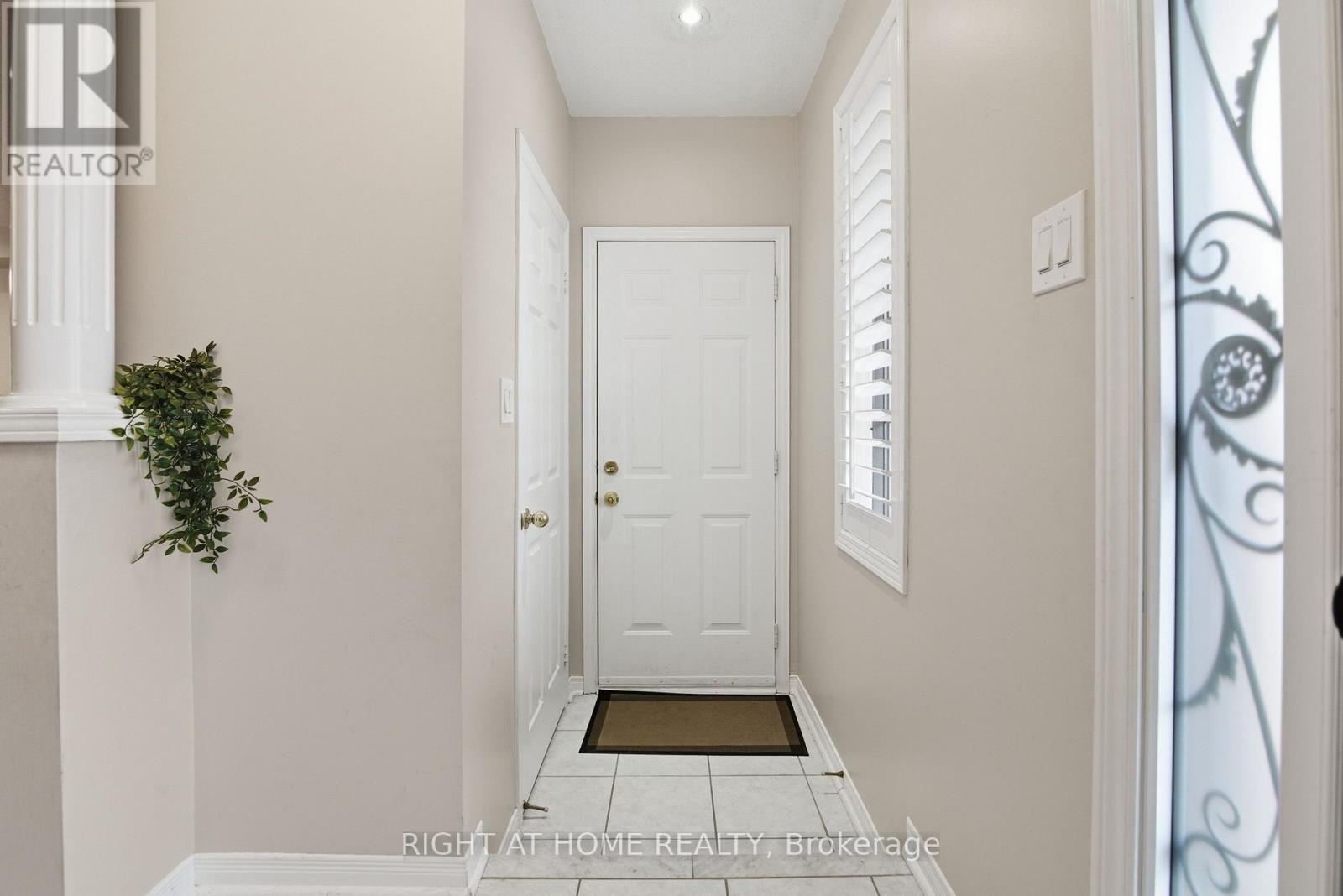 2346 Newcastle Crescent, Oakville, Ontario  L6M 4P6 - Photo 21 - W12948234