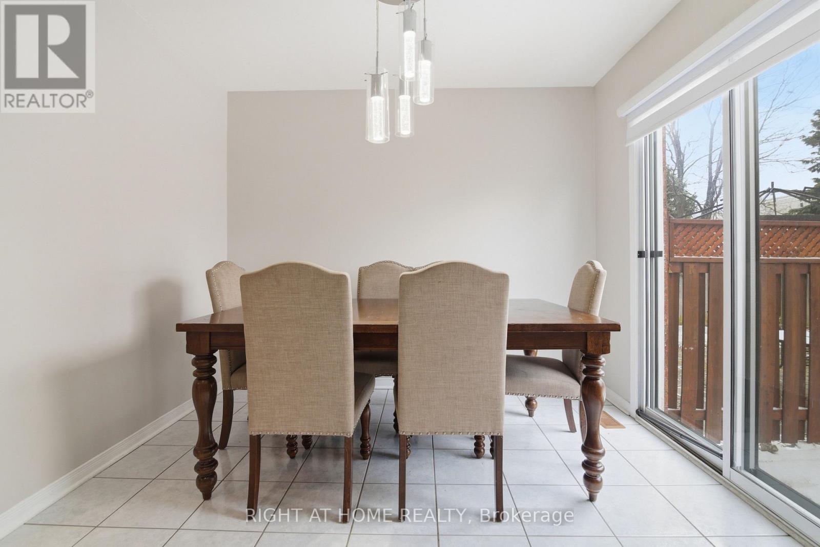 2346 Newcastle Crescent, Oakville, Ontario  L6M 4P6 - Photo 7 - W12948234