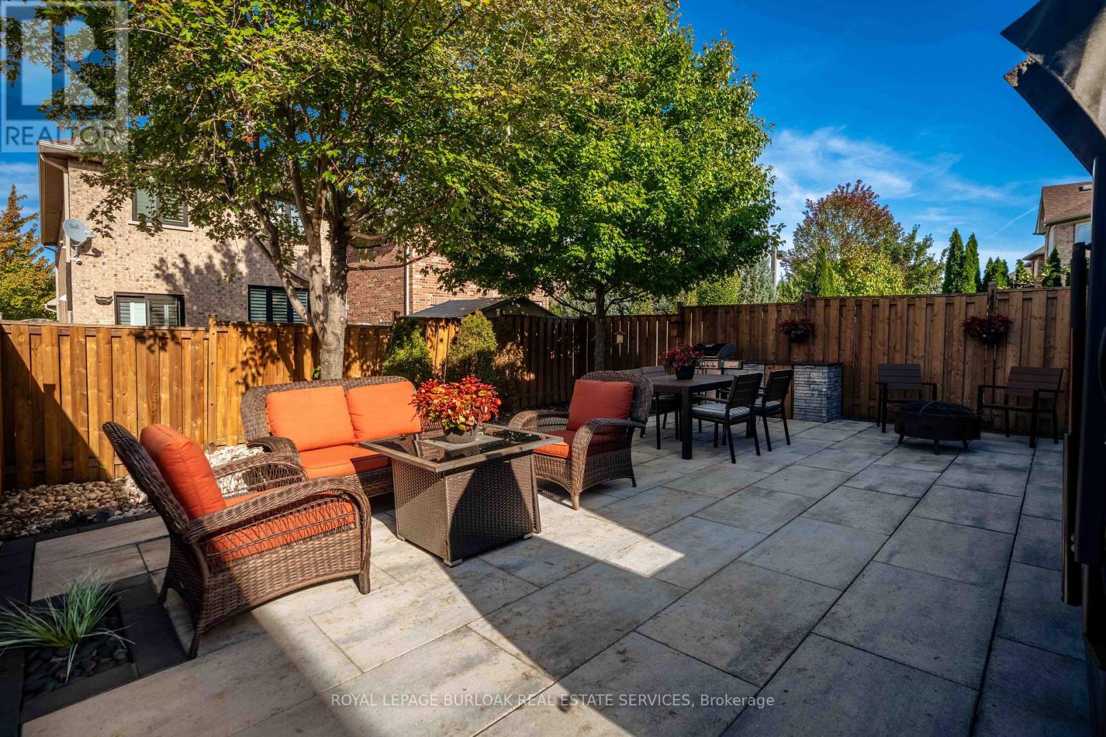 2267 Whistling Springs Crescent, Oakville, Ontario  L6M 5G5 - Photo 31 - W12948254