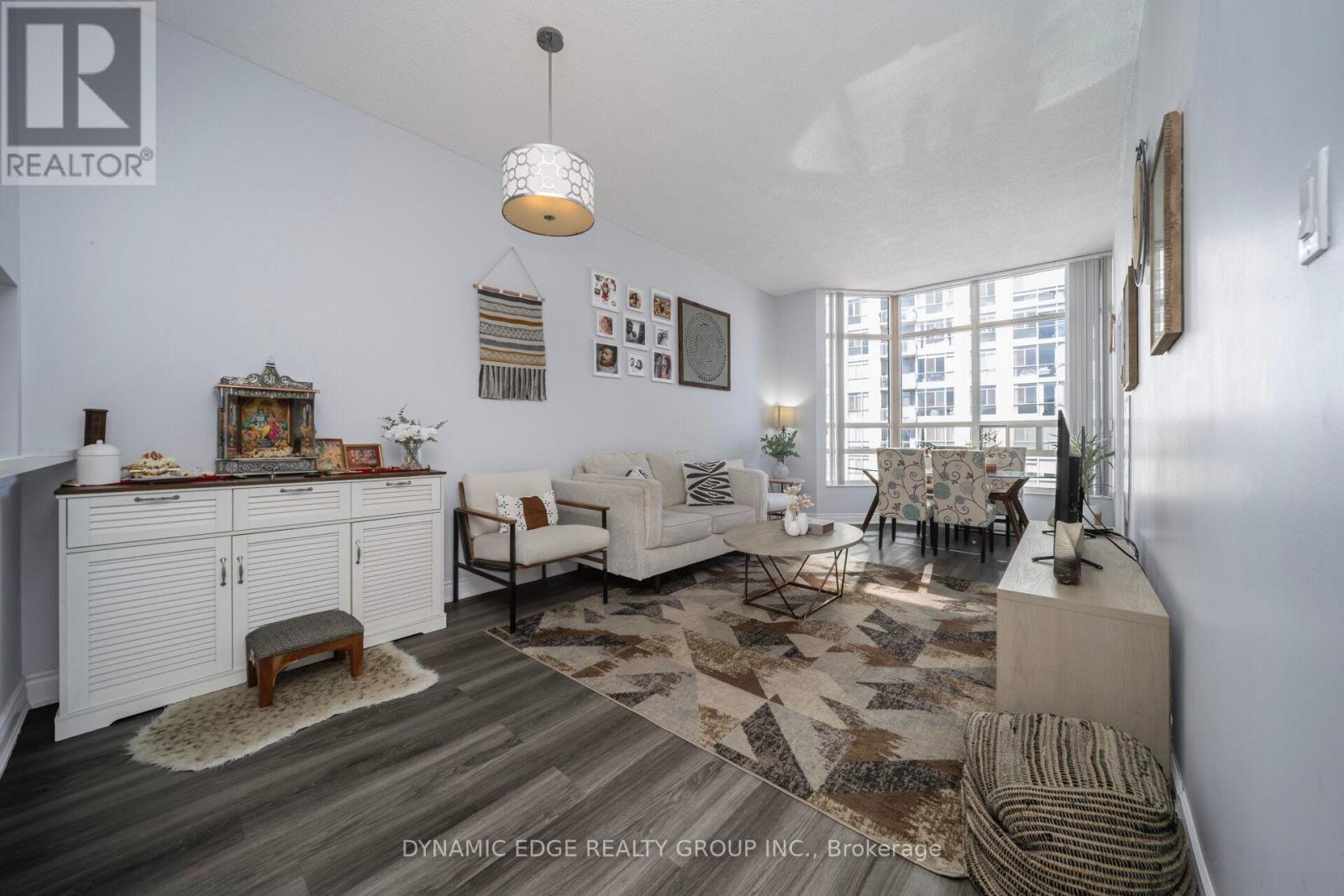 1607 - 250 Webb Drive, Mississauga, Ontario  L5B 3Z4 - Photo 11 - W12948258