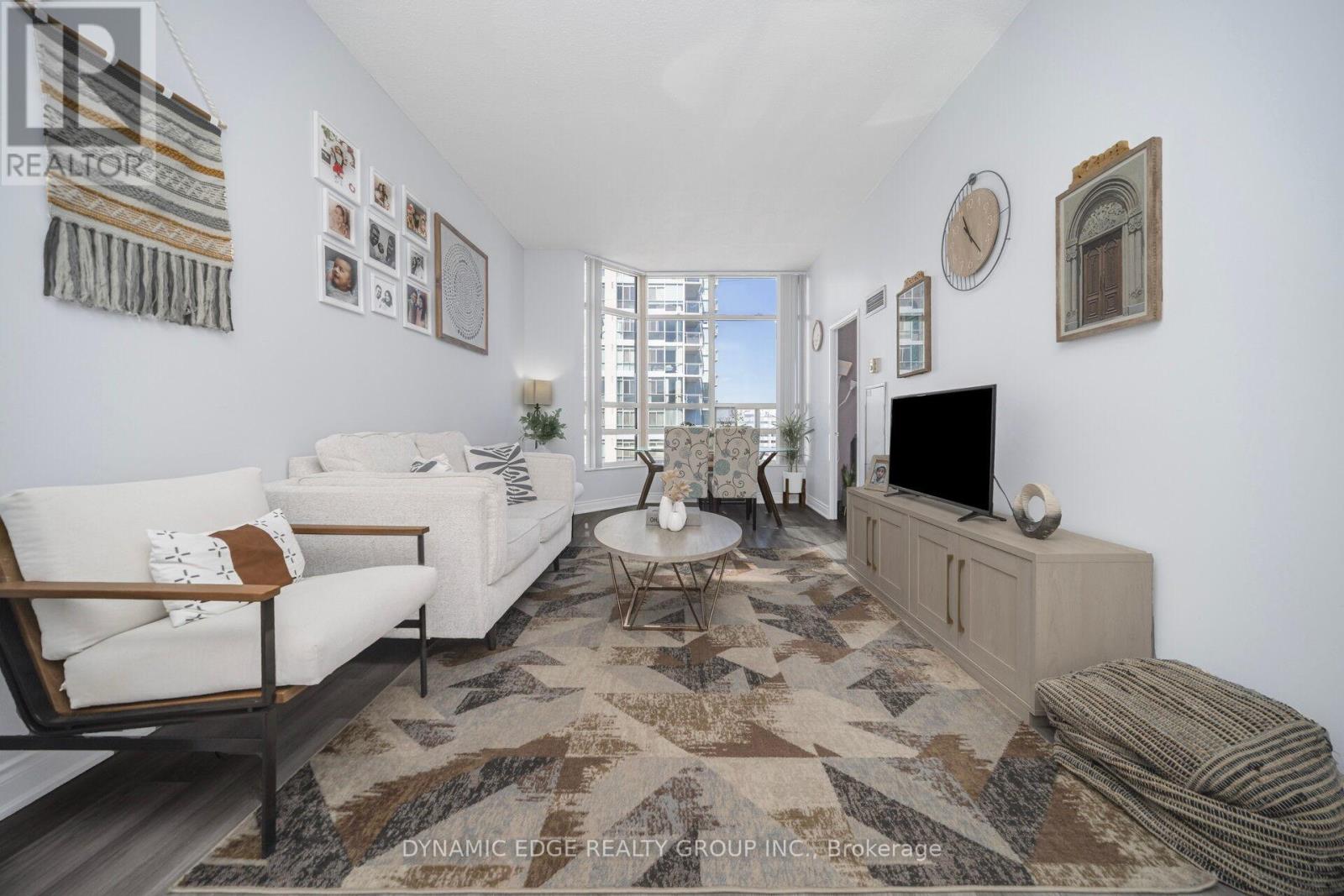 1607 - 250 Webb Drive, Mississauga, Ontario  L5B 3Z4 - Photo 12 - W12948258