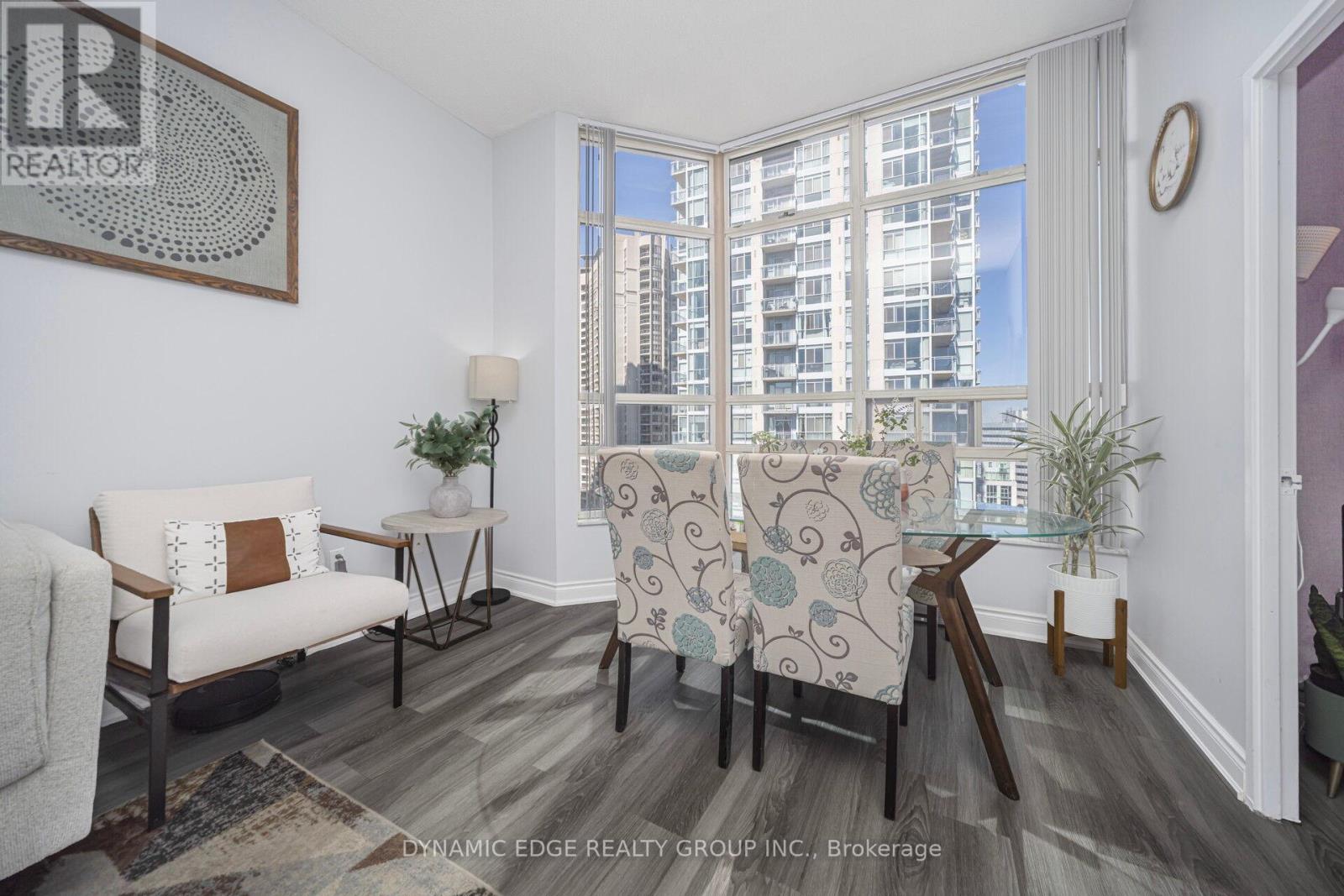 1607 - 250 Webb Drive, Mississauga, Ontario  L5B 3Z4 - Photo 14 - W12948258