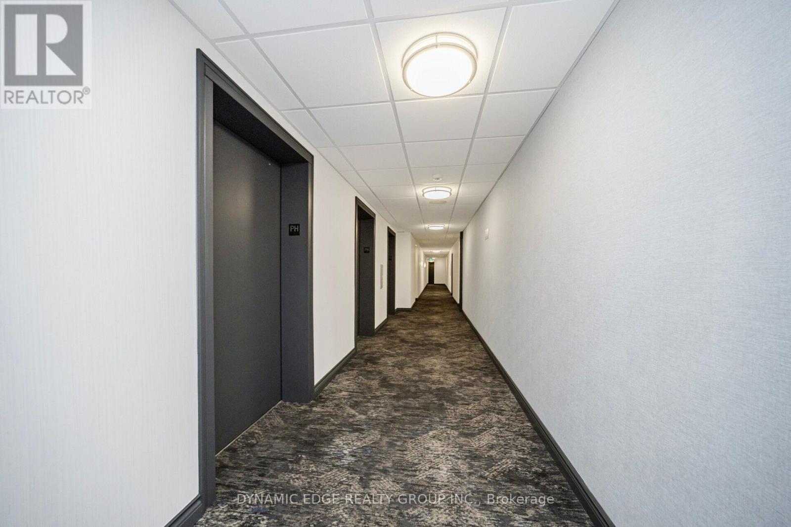 1607 - 250 Webb Drive, Mississauga, Ontario  L5B 3Z4 - Photo 6 - W12948258