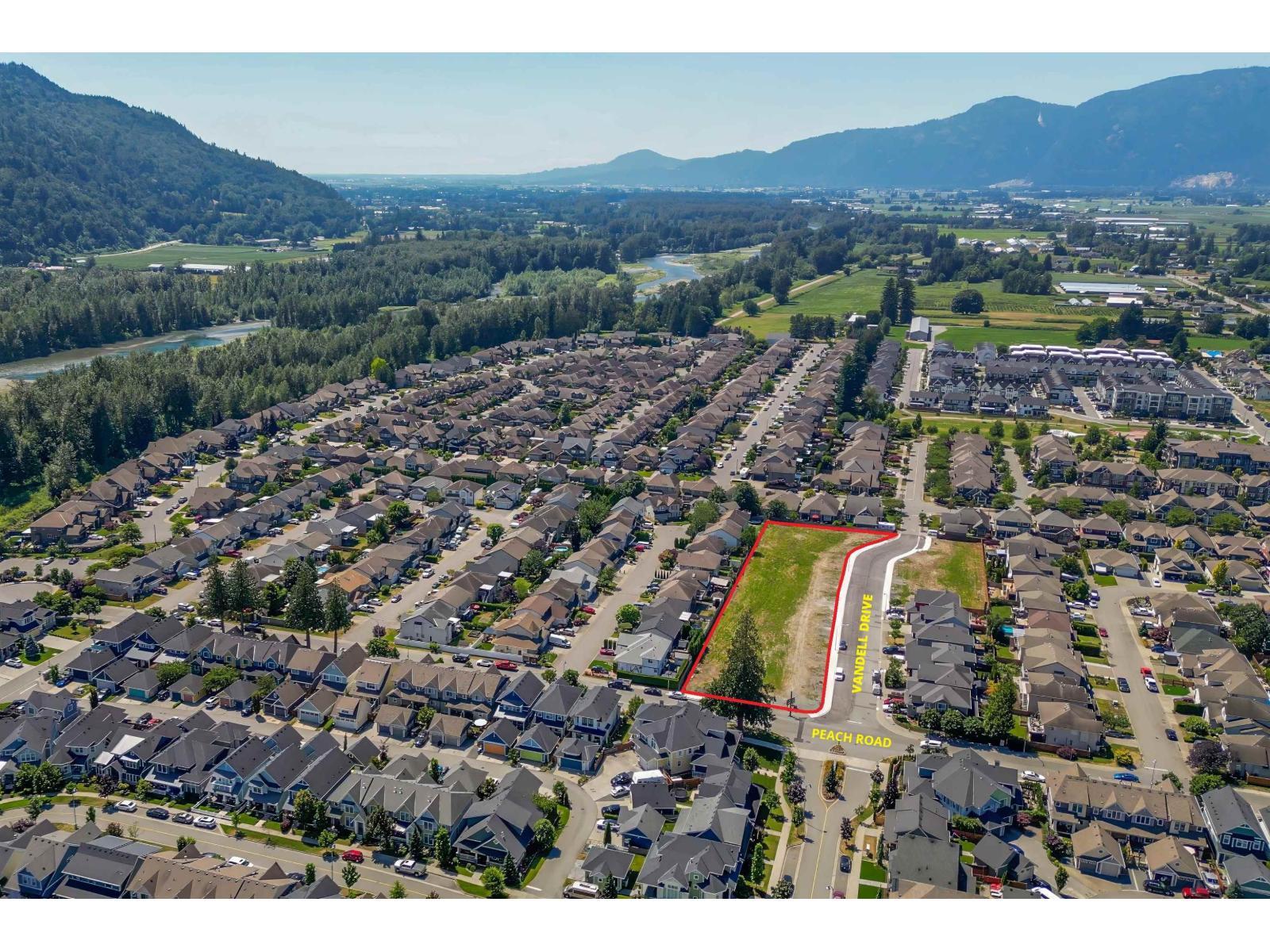 44726 Vandell Drive, Sardis South, Chilliwack, British Columbia  V2R 0T4 - Photo 4 - R3105473